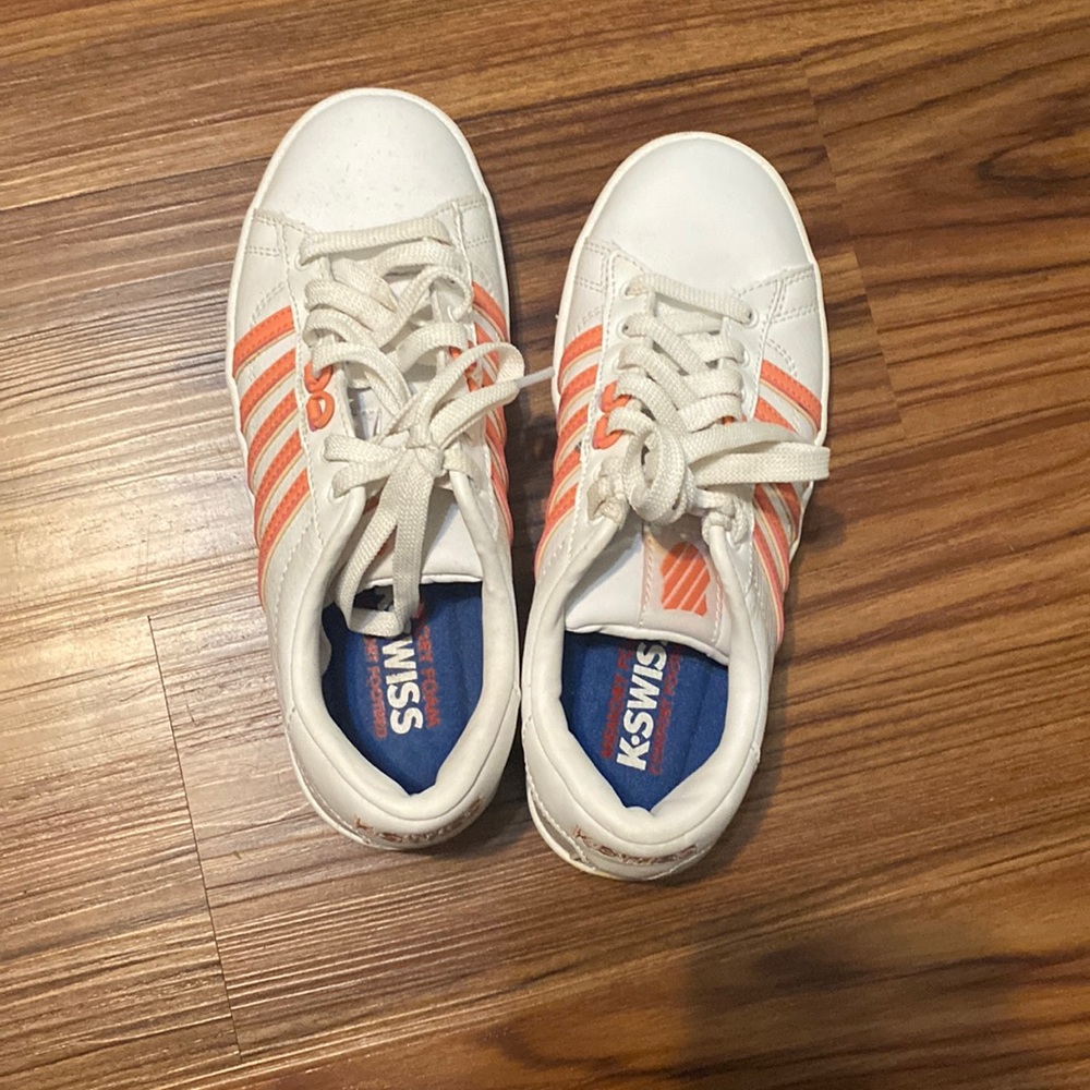 Low rise k-swiss shoes